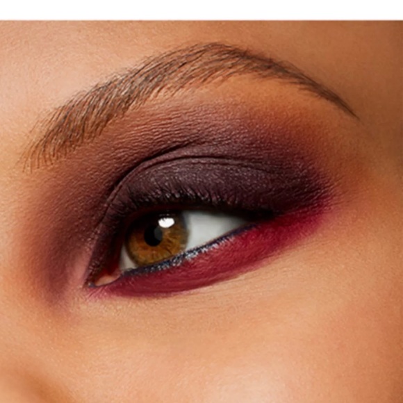 MAC • P for Potent Eyeshadow - Picture 5 of 13